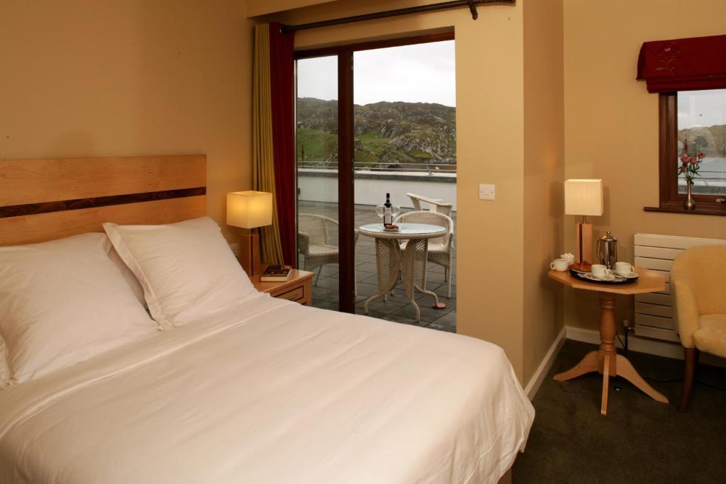 Inishbofin House Hotel Exterior photo